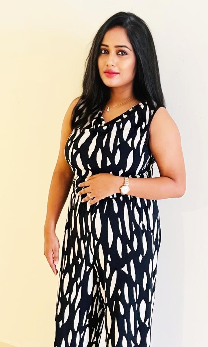 Divya Escort Girl - Bangalore Escort